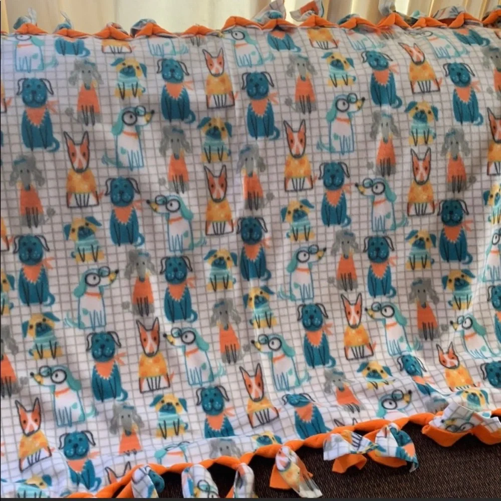 🐾🐾🐾Dogs fleece blanket. Dogs throw blanket.Dogs puppies handmade fleece